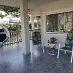 Grlic Obiteljski Odmor Apartamento *