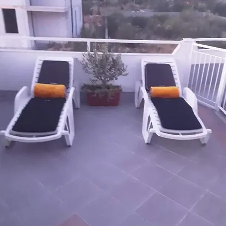 Apartment Grlic Obiteljski Odmor *